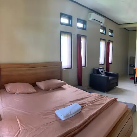 G-Rima Home Stay Labuan Bajo Exterior photo