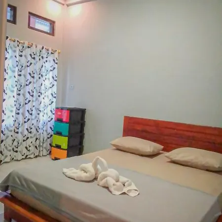 G-Rima Home Stay Labuan Bajo Exterior photo